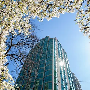Rosedale On Robson Hotel Vancouver