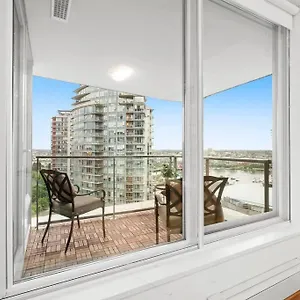 Water View In Downtown , Vancouver Canada