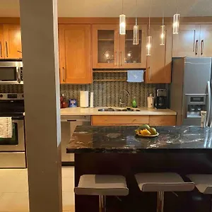 Beautiful Two Bedroom Apartment. , Calgary Canada