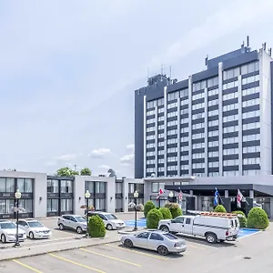 Travelodge By Wyndham & Convention Centre Hotel Québec
