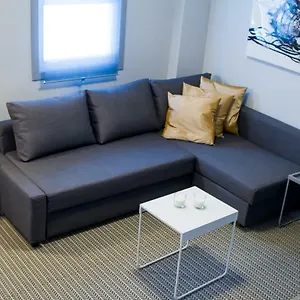 Cozy Two Bedroom Home-free Parking Ottawa