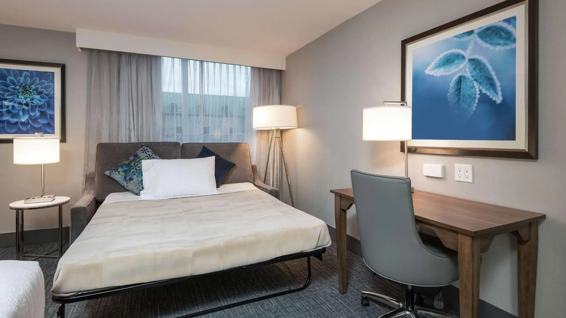 *** Hotel Homewood Suites By Hilton Ottawa Downtown Canadá