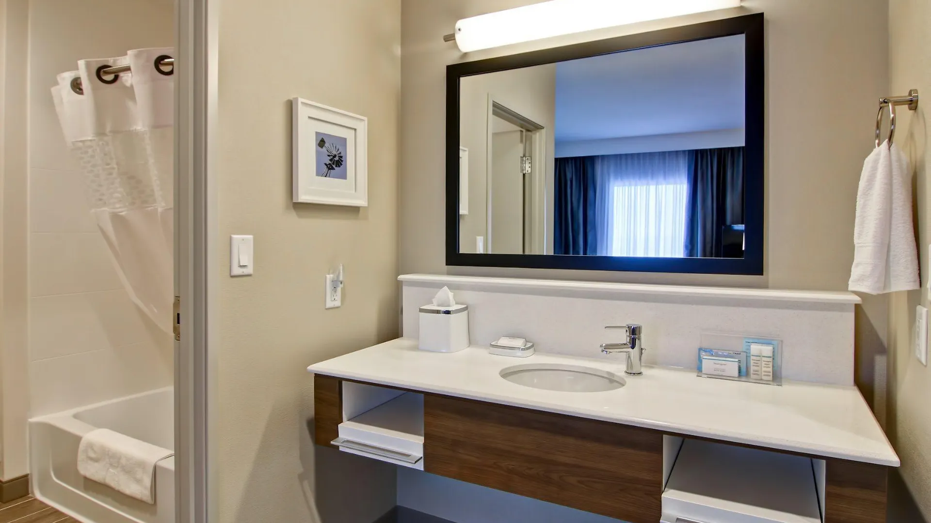 Homewood Suites By Hilton Ottawa Downtown