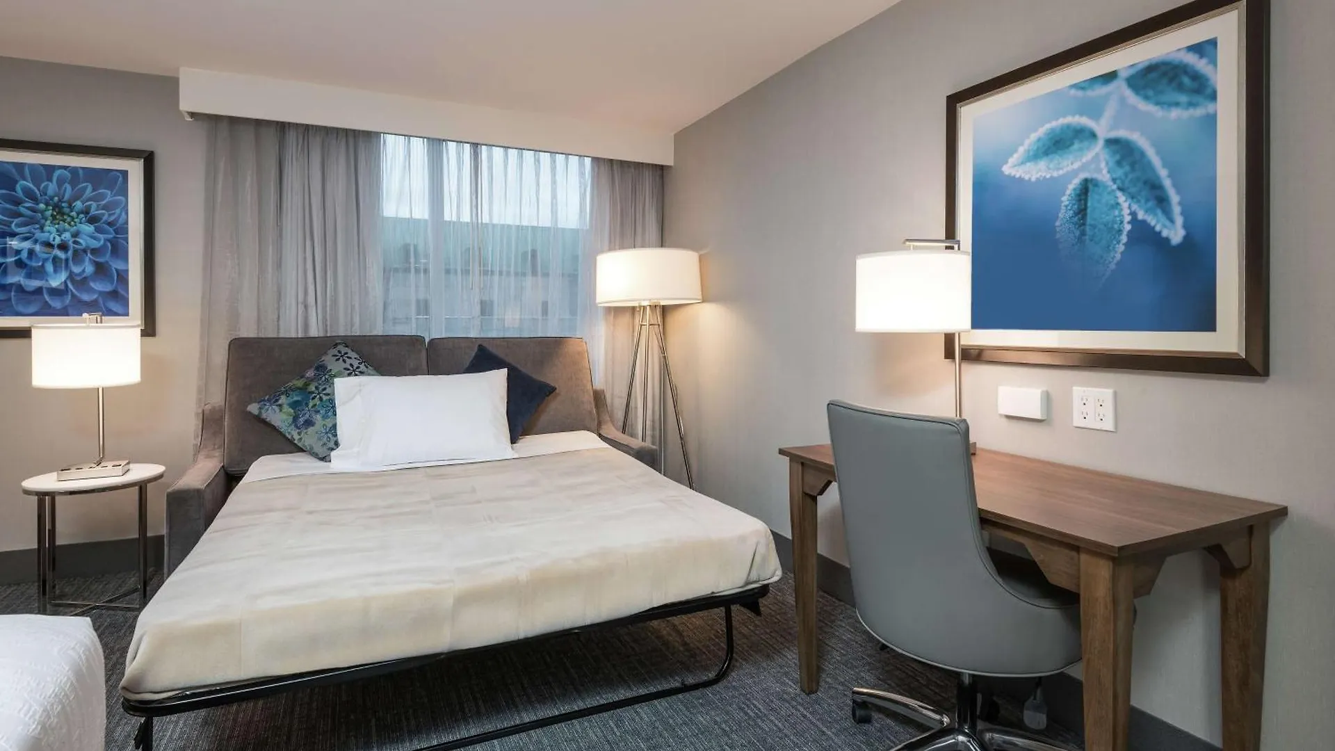 Homewood Suites By Hilton Ottawa Downtown Hotel